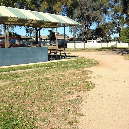 Newell Hwy Caravan Park Parkes Εξωτερικό φωτογραφία