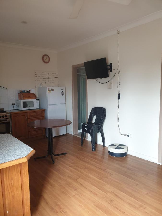 Newell Hwy Caravan Park Parkes Εξωτερικό φωτογραφία