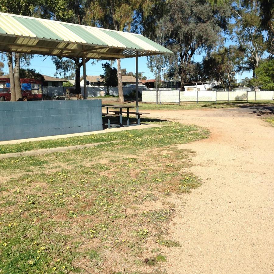 Newell Hwy Caravan Park Parkes Εξωτερικό φωτογραφία