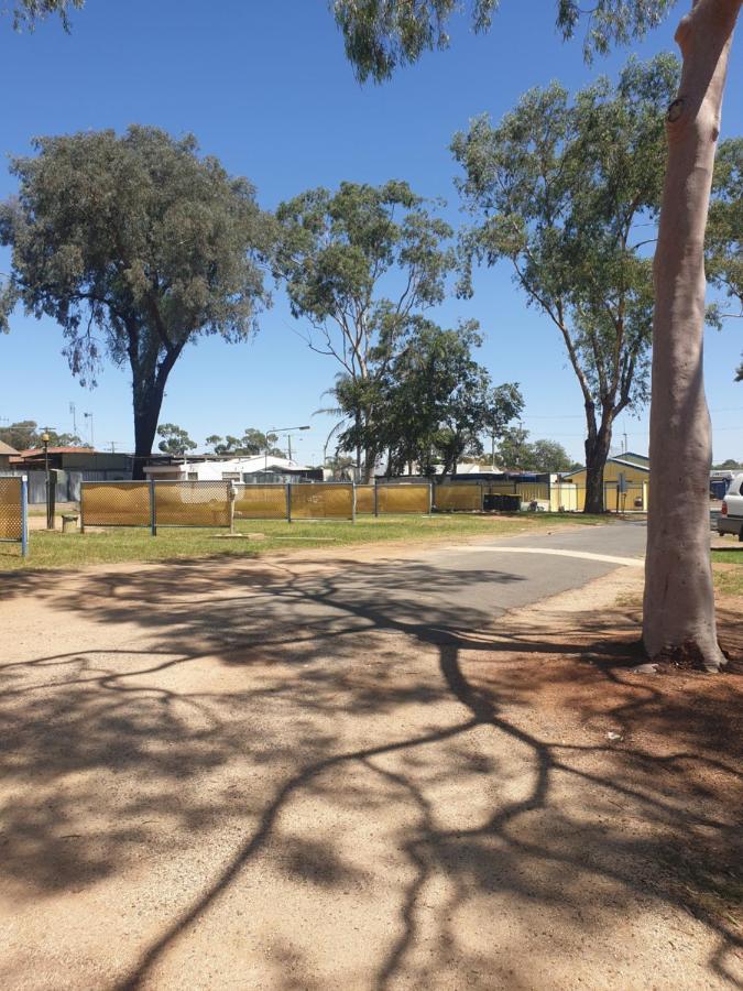 Newell Hwy Caravan Park Parkes Εξωτερικό φωτογραφία